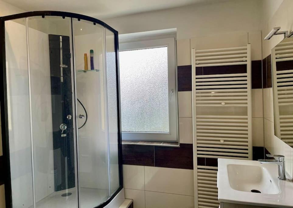 Duesseldorf Messe And Airport, 2-Bedroom Apartment With Kitchen And Garden 杜伊斯堡 外观 照片